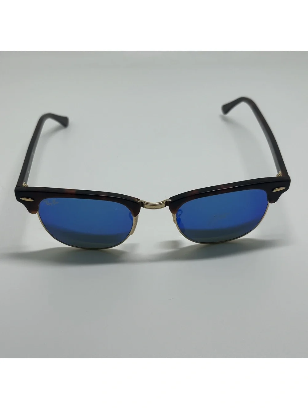 Ray-Ban RB 3016 Clubmaster Classic Sunglasses with Blue Mirrored Lenses